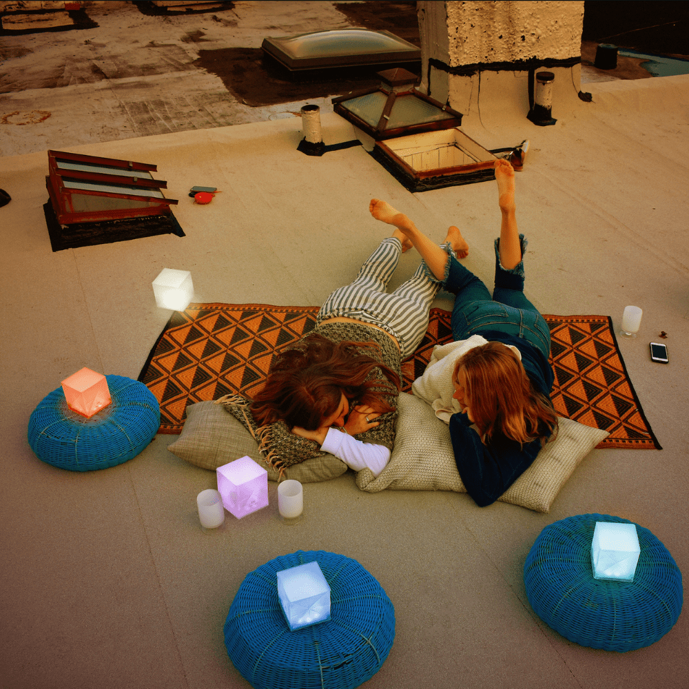 These are light cubes that can light up your terrace or your bath. relax with soothing and stress free lighting with these solar lanterns. Theses girls are waiting for the sun to go down as they light up their rook top deck. Solar lanterns for a joyous and happy setting. HELIX SOLAR LANTERNS - Multipacks  solight2.myshopify.com