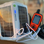 Load image into Gallery viewer, Emergency phone charger solar powered for those times when power outages leave you in the dark. Keep the QWNN lamp and powerbank handy for everyday lighting and use when the. power goes out.
