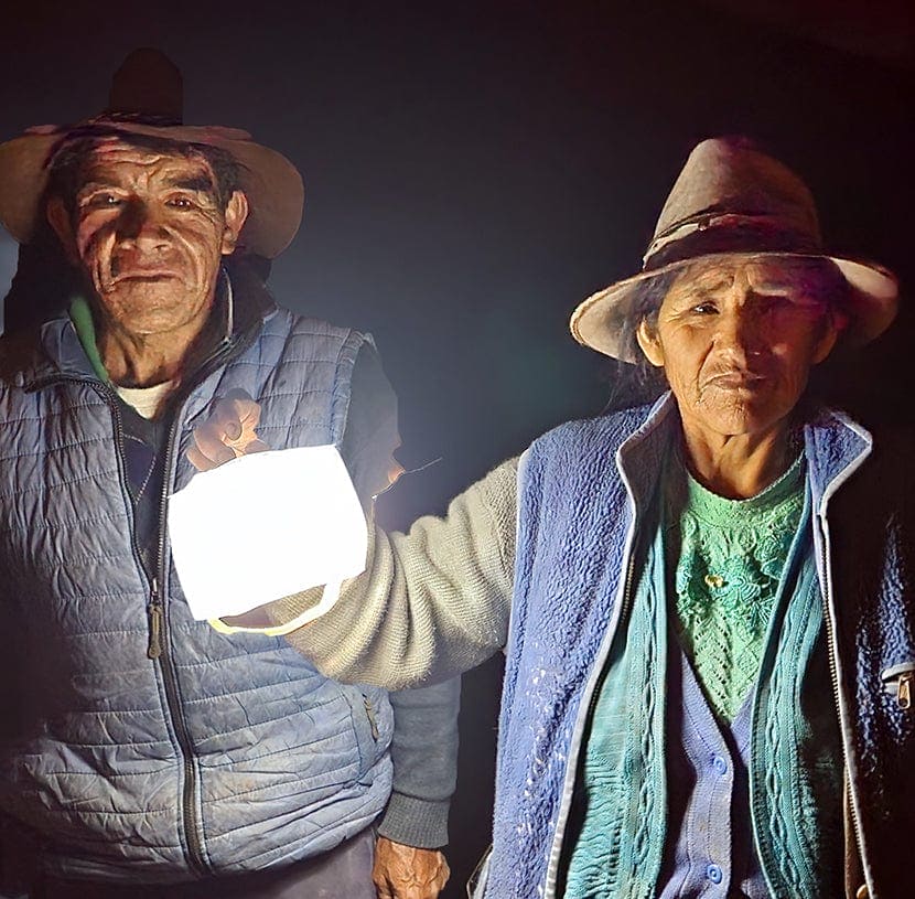 Give a Light TO PERU! Citizens of the World and Al Magdelino. - Solight Design